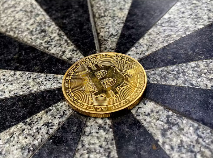 Bitcoin ETF (BTF) suteikia investuotojams prieigą prie kriptovaliutų rinkos.
